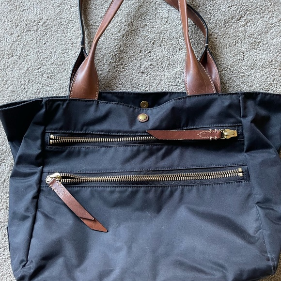 Beautiful Frye Nylon Tote Bag - Picture 2 of 12